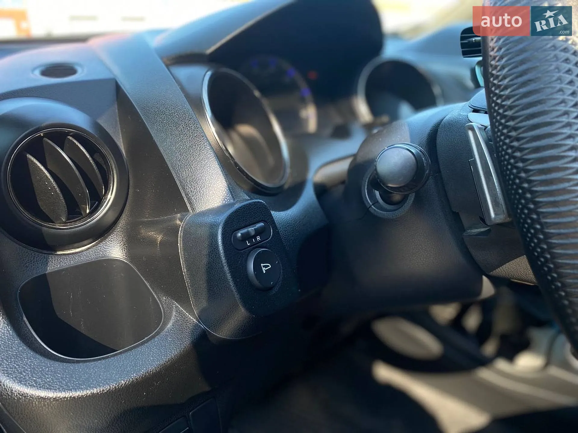 2011 Honda Fit - мініатюра 21