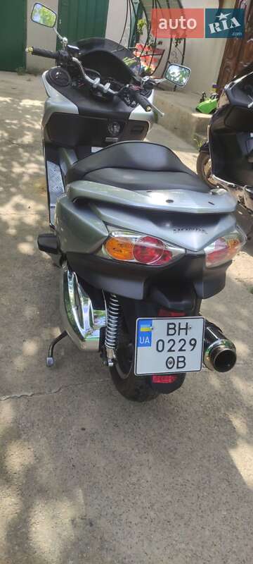 Макси-скутер Honda Forza 250 2010 в Захарьевке