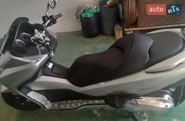 Макси-скутер Honda Forza 250 2007 в 