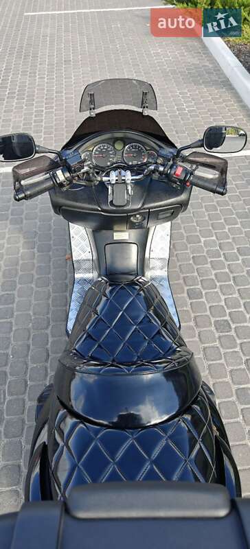 Макси-скутер Honda Forza 250 2005 в Днепре