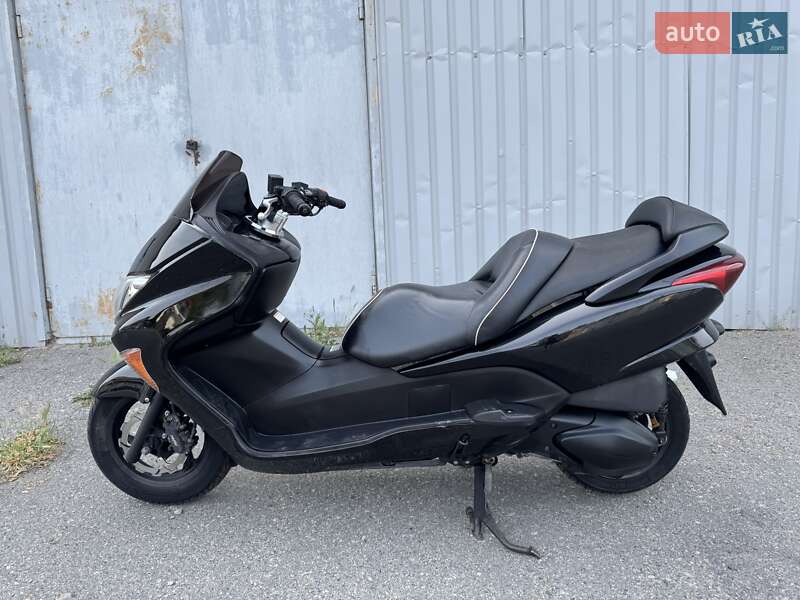 Макси-скутер Honda Forza 250 2006 в Днепре