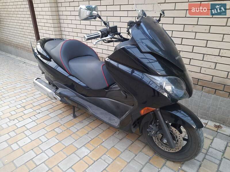 Макси-скутер Honda Forza 250 2010 в Днепре фото 2 Макси-скутер Honda Forza 250 2010 в Днепре