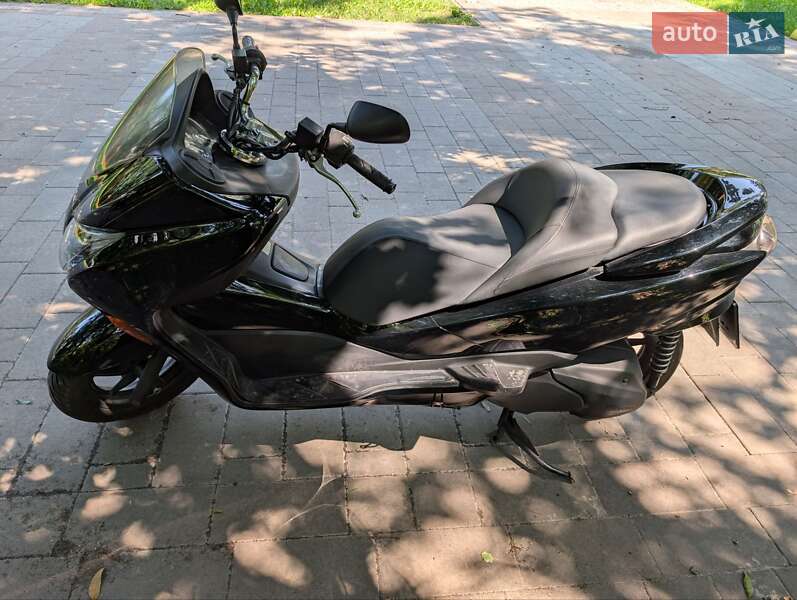 Скутер Honda Forza 250 2011 в Киеве