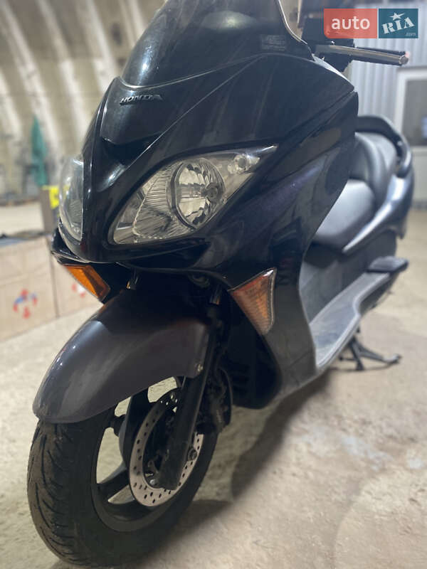 Максі-скутер Honda Forza 250 2008 в Києві