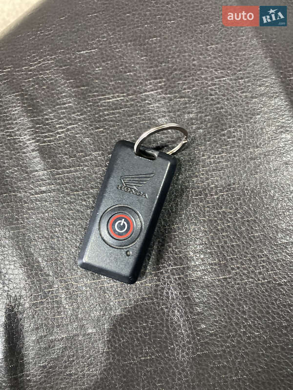 Максі-скутер Honda Forza 250 2008 в Києві