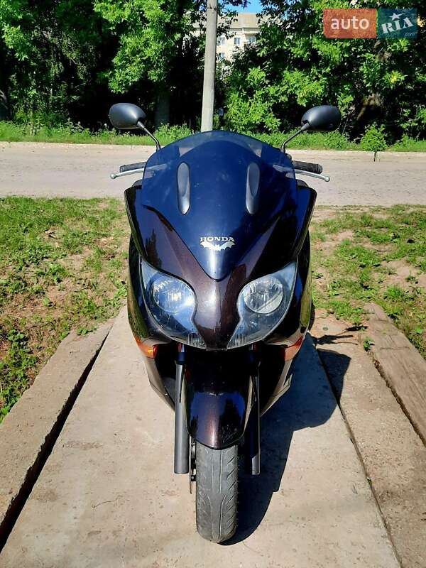 Макси-скутер Honda Forza 250 2008 в Городке фото Макси-скутер Honda Forza 250 2008 в Городке