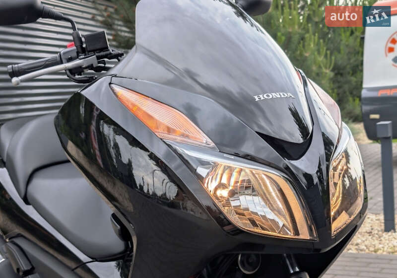 Макси-скутер Honda Forza 250 2013 в Хмельницком фото 4 Макси-скутер Honda Forza 250 2013 в Хмельницком