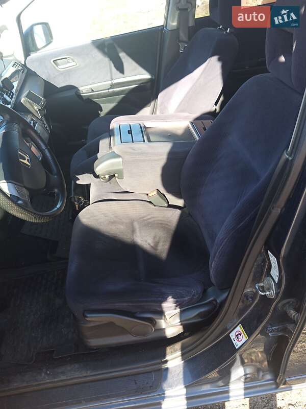 Микровэн Honda FR-V 2007 в Прилуках