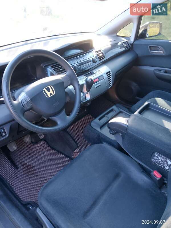 Микровэн Honda FR-V 2005 в Сарнах фото 6 Микровэн Honda FR-V 2005 в Сарнах