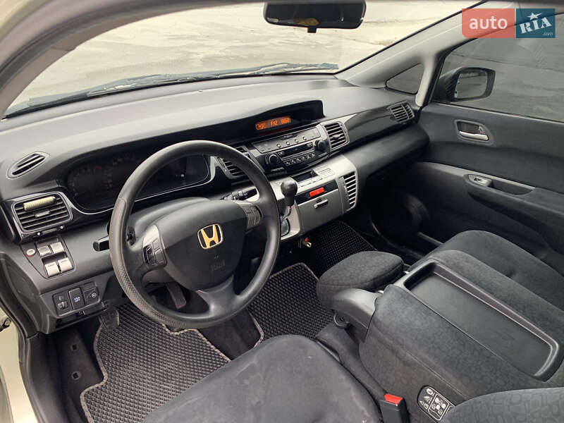 Микровэн Honda FR-V 2005 в Звягеле фото 5 Микровэн Honda FR-V 2005 в Звягеле