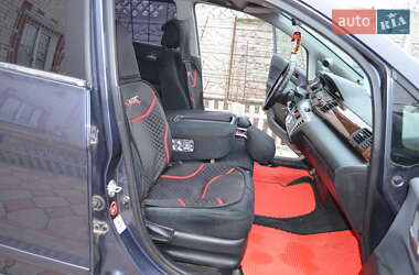 Микровэн Honda FR-V 2006 в 