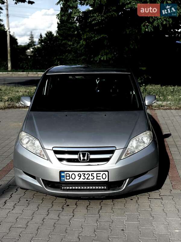 Honda FR-V 2005