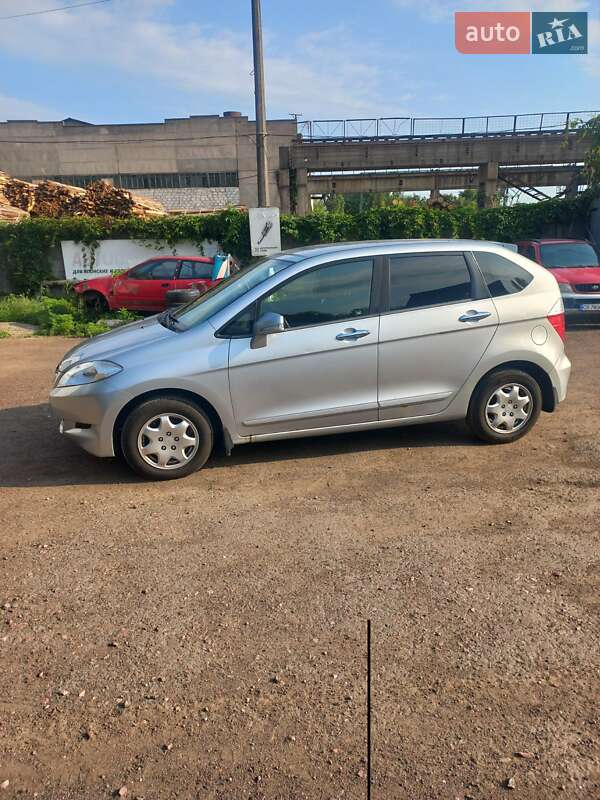 Микровэн Honda FR-V 2005 в Чернигове