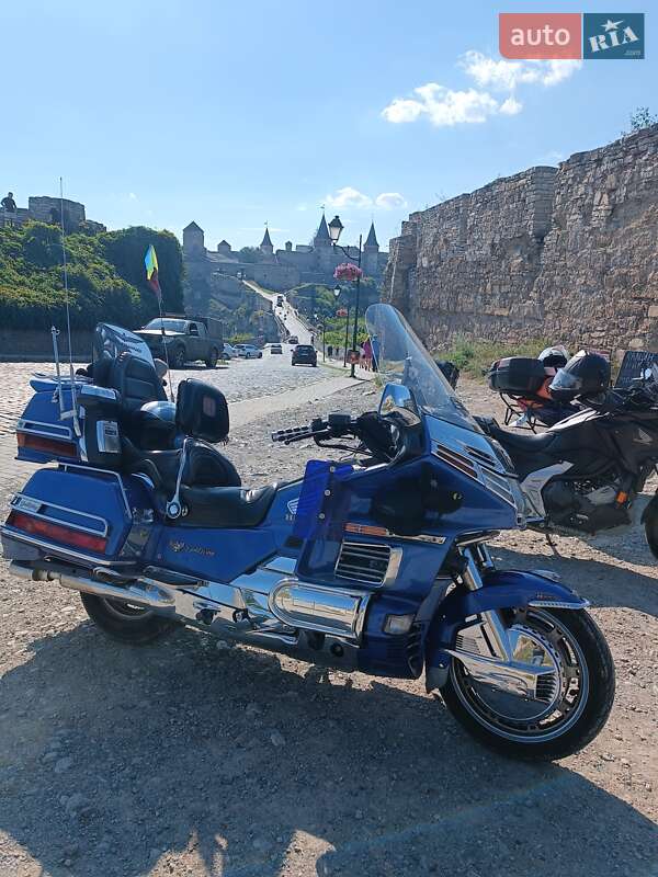 Мотоцикл Туризм Honda GL 1500 Gold Wing 1996 в 