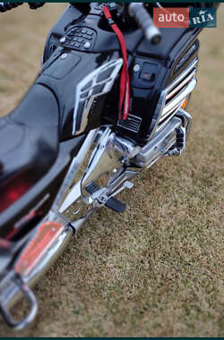 Мотоцикл Круизер Honda GL 1800 Gold Wing Tour 2007 в 