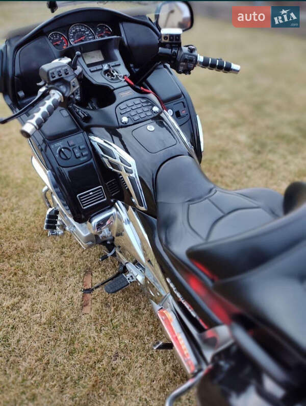 Мотоцикл Круизер Honda GL 1800 Gold Wing Tour 2007 в Запорожье
