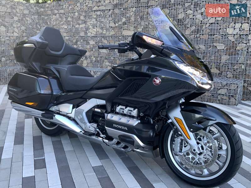 Мотоцикл Круизер Honda GL 1800 Gold Wing Tour 2021 в Ужгороде фото 3 Мотоцикл Круизер Honda GL 1800 Gold Wing Tour 2021 в Ужгороде