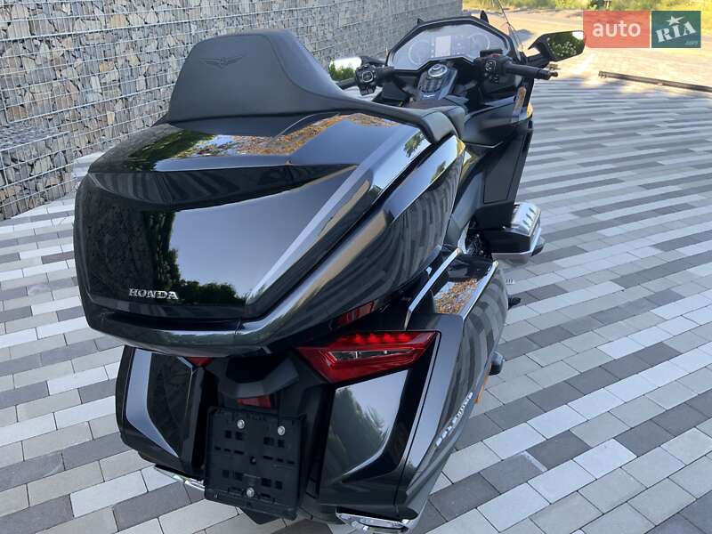 Мотоцикл Круизер Honda GL 1800 Gold Wing Tour 2021 в Ужгороде фото 22 Мотоцикл Круизер Honda GL 1800 Gold Wing Tour 2021 в Ужгороде