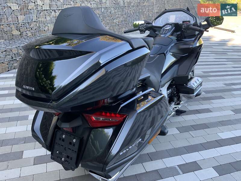 Мотоцикл Круизер Honda GL 1800 Gold Wing Tour 2021 в Ужгороде фото 20 Мотоцикл Круизер Honda GL 1800 Gold Wing Tour 2021 в Ужгороде