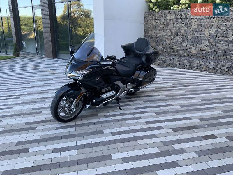 Мотоцикл Круизер Honda GL 1800 Gold Wing Tour 2021 в Ужгороде фото 25 Мотоцикл Круизер Honda GL 1800 Gold Wing Tour 2021 в Ужгороде