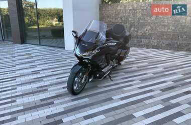 Мотоцикл Круизер Honda GL 1800 Gold Wing Tour 2021 в  фото 26 Мотоцикл Круизер Honda GL 1800 Gold Wing Tour 2021 в