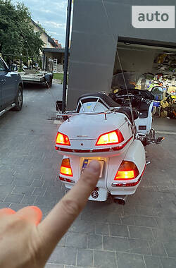Мотоцикл Круизер Honda GL 1800 Gold Wing 2004 в 