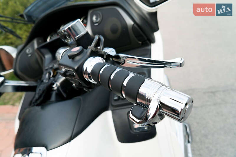 Мотоцикл Туризм Honda GL 1800 Gold Wing 2010 в Днепре фото 15 Мотоцикл Туризм Honda GL 1800 Gold Wing 2010 в Днепре