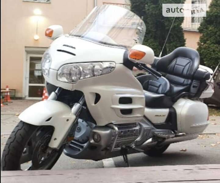 Мотоцикл Круизер Honda GL 1800 Gold Wing 2002 в Киеве