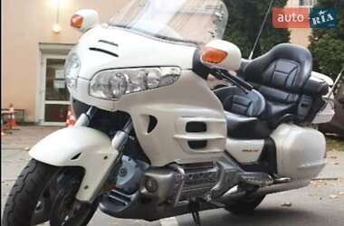 Мотоцикл Круизер Honda GL 1800 Gold Wing 2002 в 