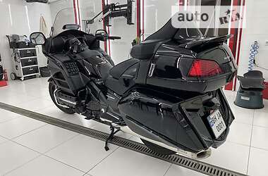 Мотоцикл Туризм Honda GL 1800 Gold Wing 2015 в 