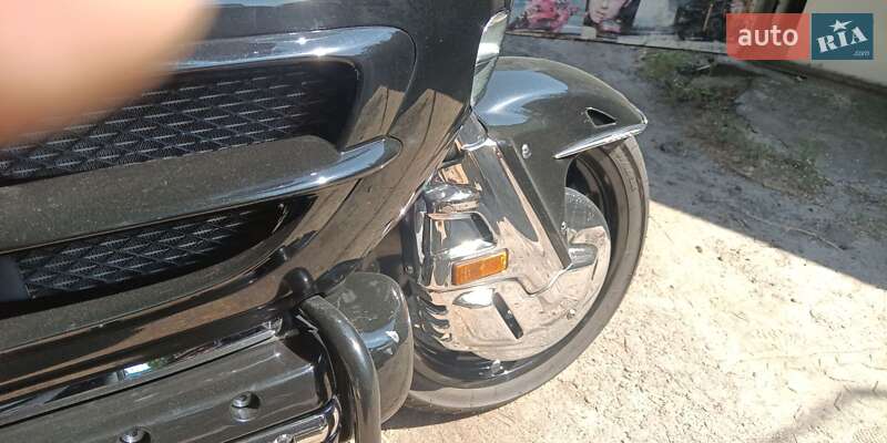 Мотоцикл Круизер Honda GL 1800 Gold Wing 2009 в Киеве