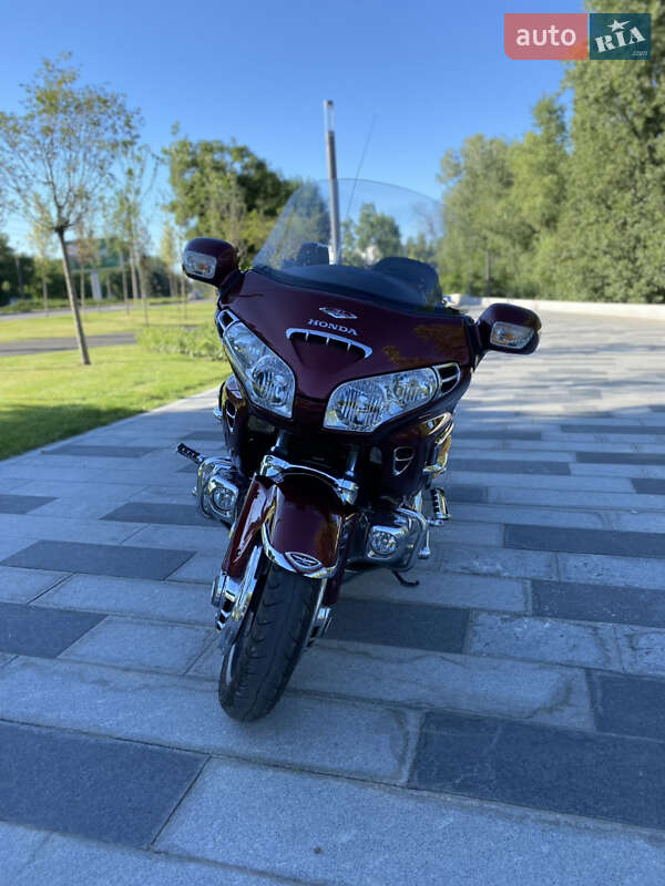 Мотоцикл Туризм Honda GL 1800 Gold Wing 2005 в Днепре
