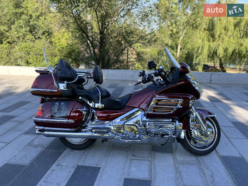 Мотоцикл Туризм Honda GL 1800 Gold Wing 2005 в Днепре
