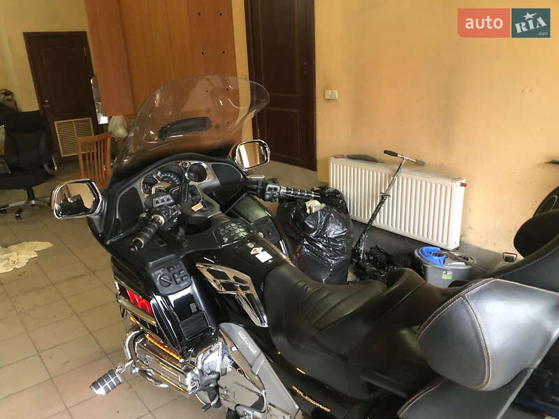 Мотоцикл Круизер Honda GL 1800 Gold Wing 2004 в Броварах