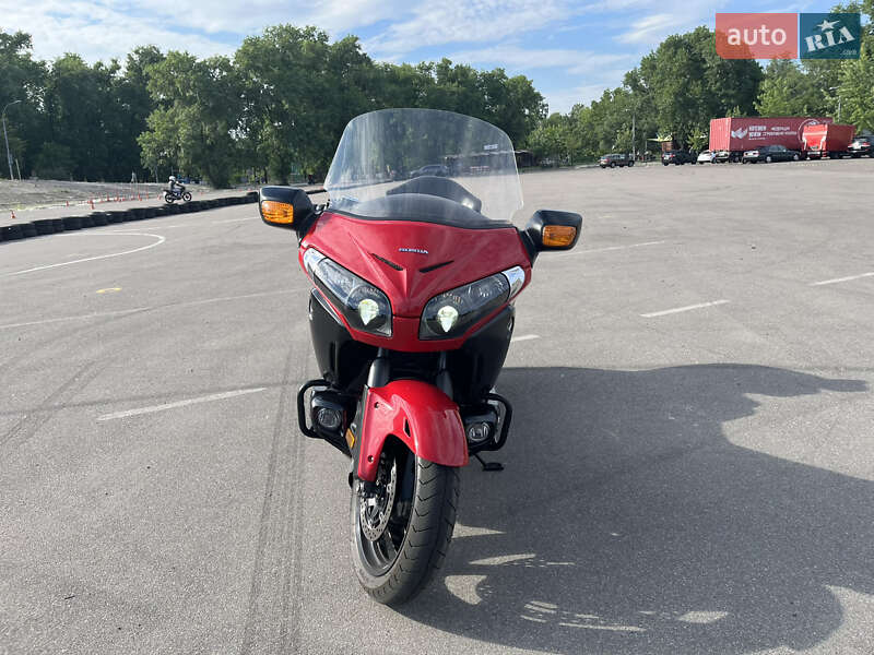 Мотоцикл Туризм Honda GL 1800 Gold Wing 2013 в Києві