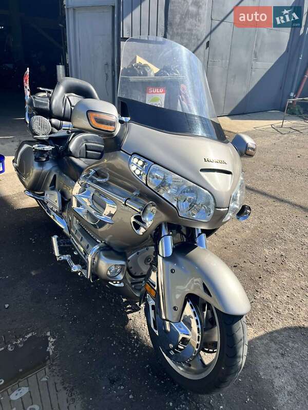 Honda GL 1800 Gold Wing 2001