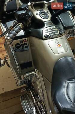Мотоцикл Туризм Honda GL 1800 Gold Wing 2004 в 