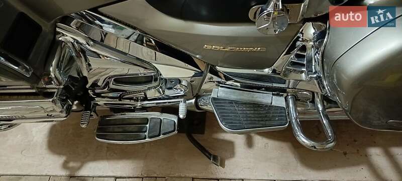 Мотоцикл Туризм Honda GL 1800 Gold Wing 2004 в Черкассах