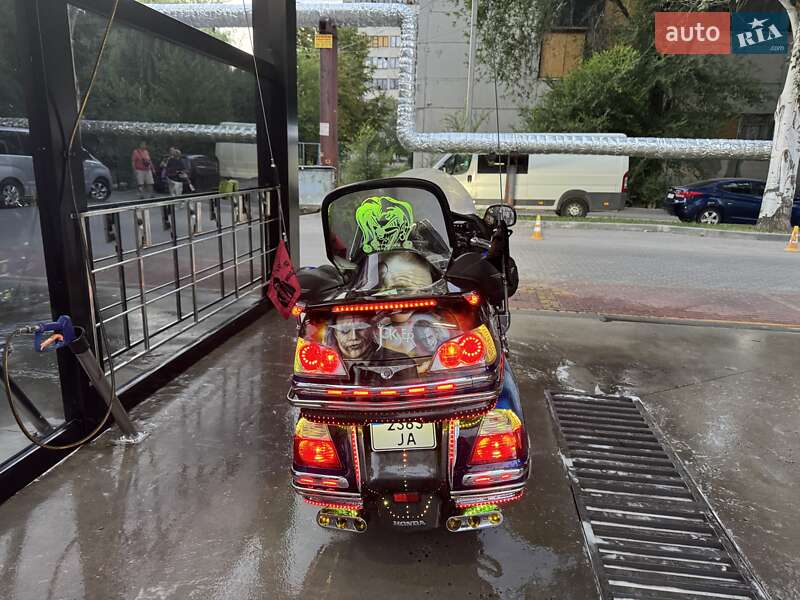 Мотоцикл Круизер Honda GL 1800 Gold Wing 2008 в Днепре фото 15 Мотоцикл Круизер Honda GL 1800 Gold Wing 2008 в Днепре