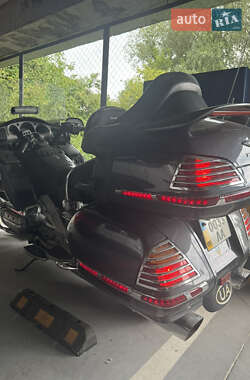 Мотоцикл Круизер Honda GL 1800 Gold Wing 2005 в 