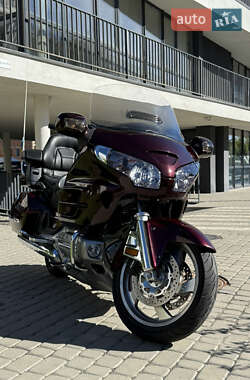 Мотоцикл Туризм Honda GL 1800 Gold Wing 2008 в 