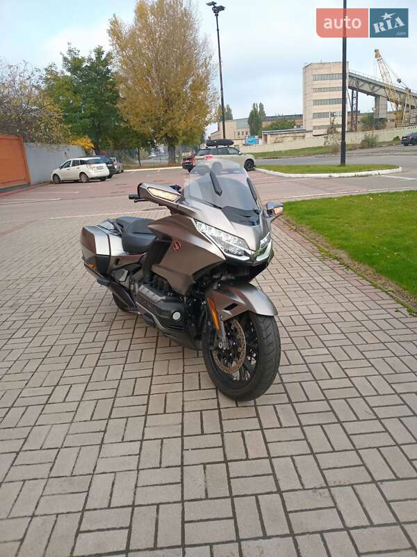 Мотоцикл Туризм Honda GL 1800 Gold Wing 2020 в Киеве фото 4 Мотоцикл Туризм Honda GL 1800 Gold Wing 2020 в Киеве