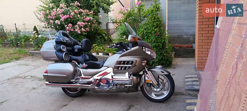 Honda GL 1800 Gold Wing 2004