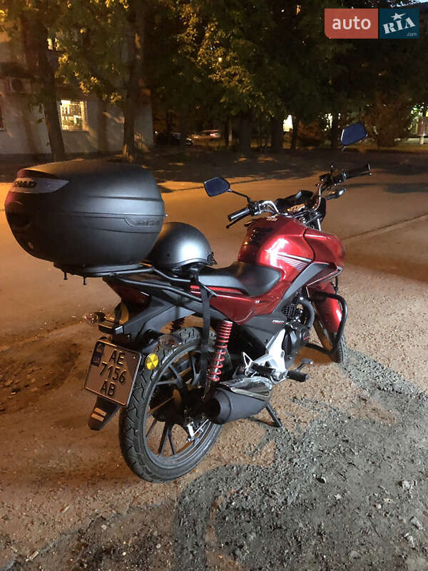 Мотоцикл Без обтікачів (Naked bike) Honda GLR 125 2015 в Дніпрі