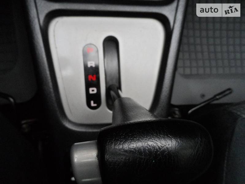 Внедорожник / Кроссовер Honda HR-V 2005 в Днепре фото 32 Внедорожник / Кроссовер Honda HR-V 2005 в Днепре