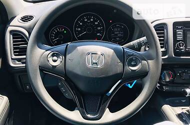 Позашляховик / Кросовер Honda HR-V 2017 в 