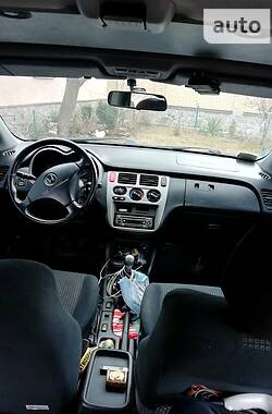 Позашляховик / Кросовер Honda HR-V 2005 в Харкові