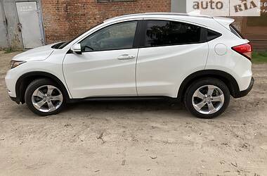 Внедорожник / Кроссовер Honda HR-V 2016 в Сумах