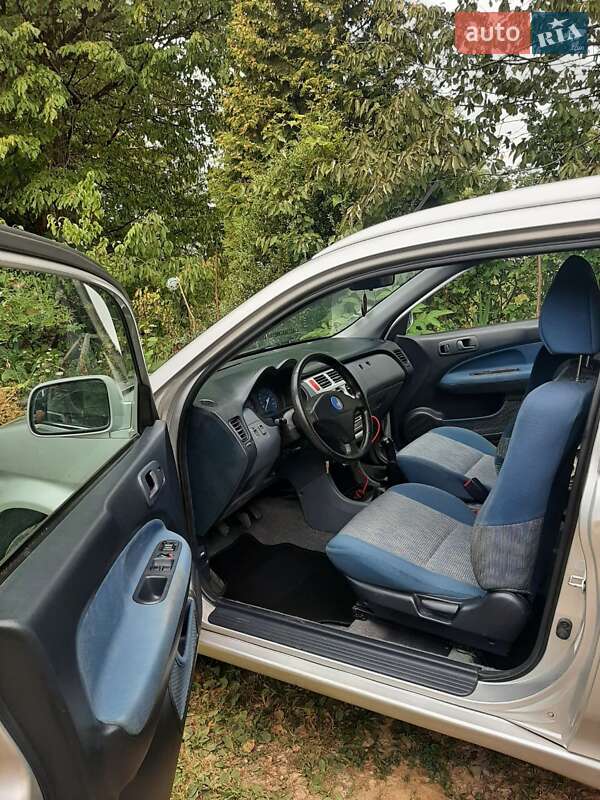 Позашляховик / Кросовер Honda HR-V 1999 в Тернополі