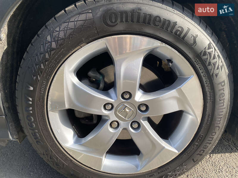 Позашляховик / Кросовер Honda HR-V 2015 в Вараші